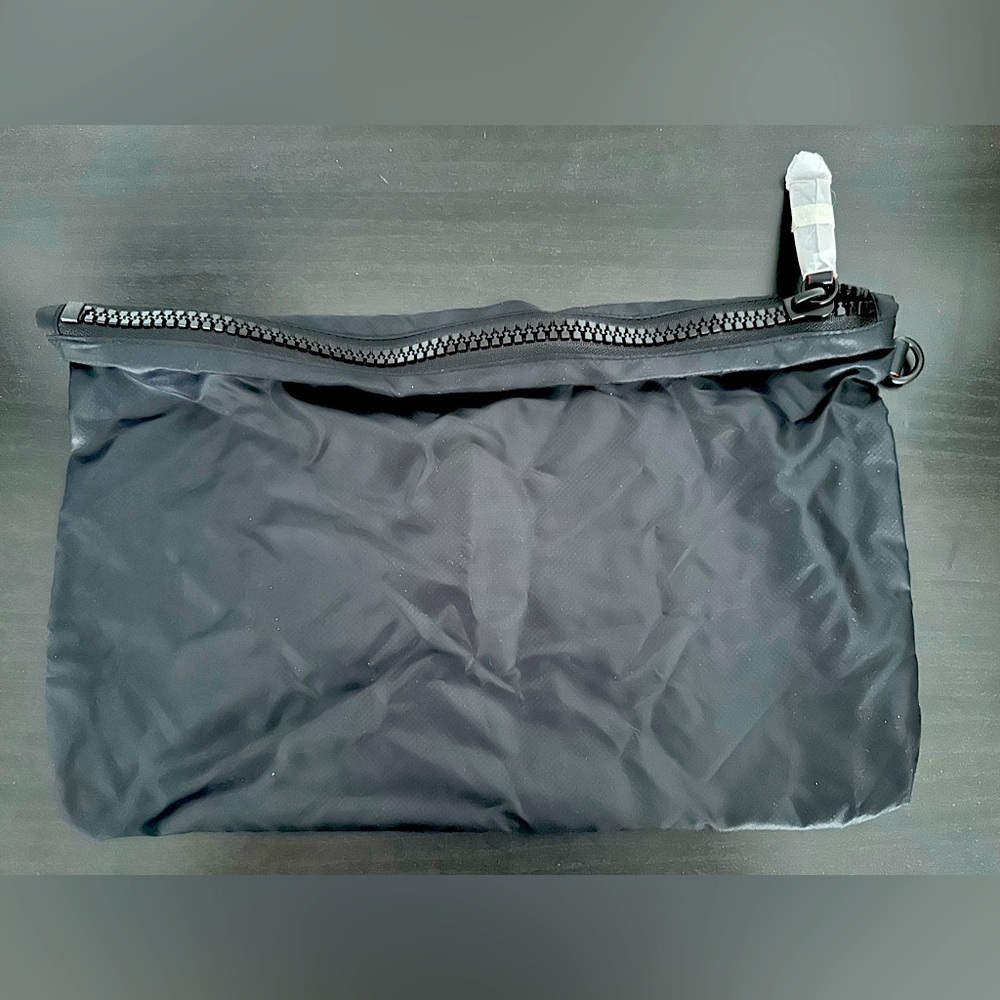 Large MZ Wallace Lightweight Zip Pouch for Accessories - Picture 2 of 5